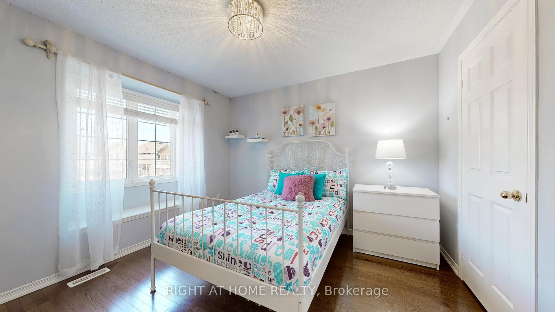 Photo 22 of 15 Wallwark Street, Aurora, Bayview Northeast — HOMEH