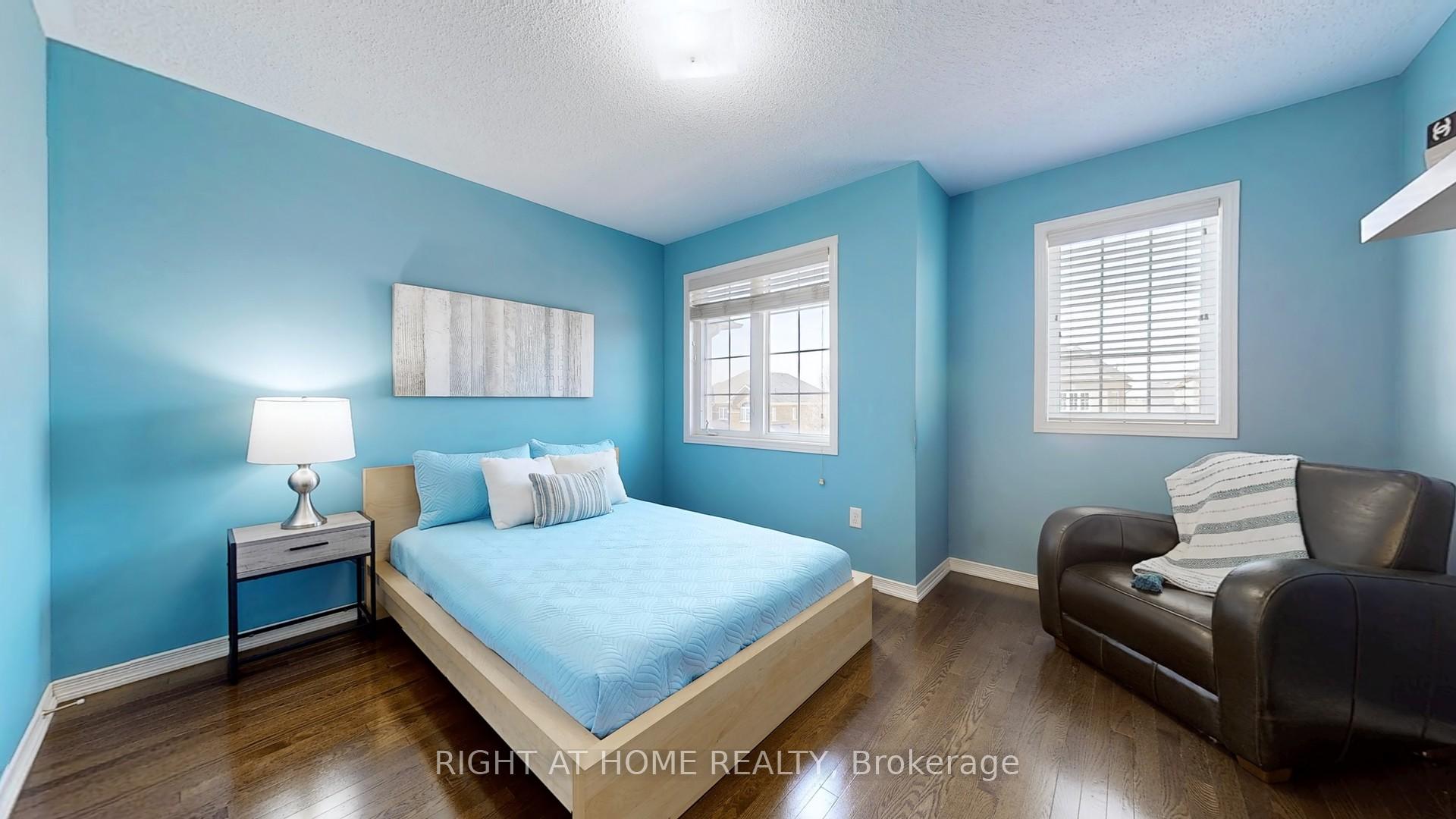 Photo 21 of 15 Wallwark Street, Aurora, Bayview Northeast — HOMEH