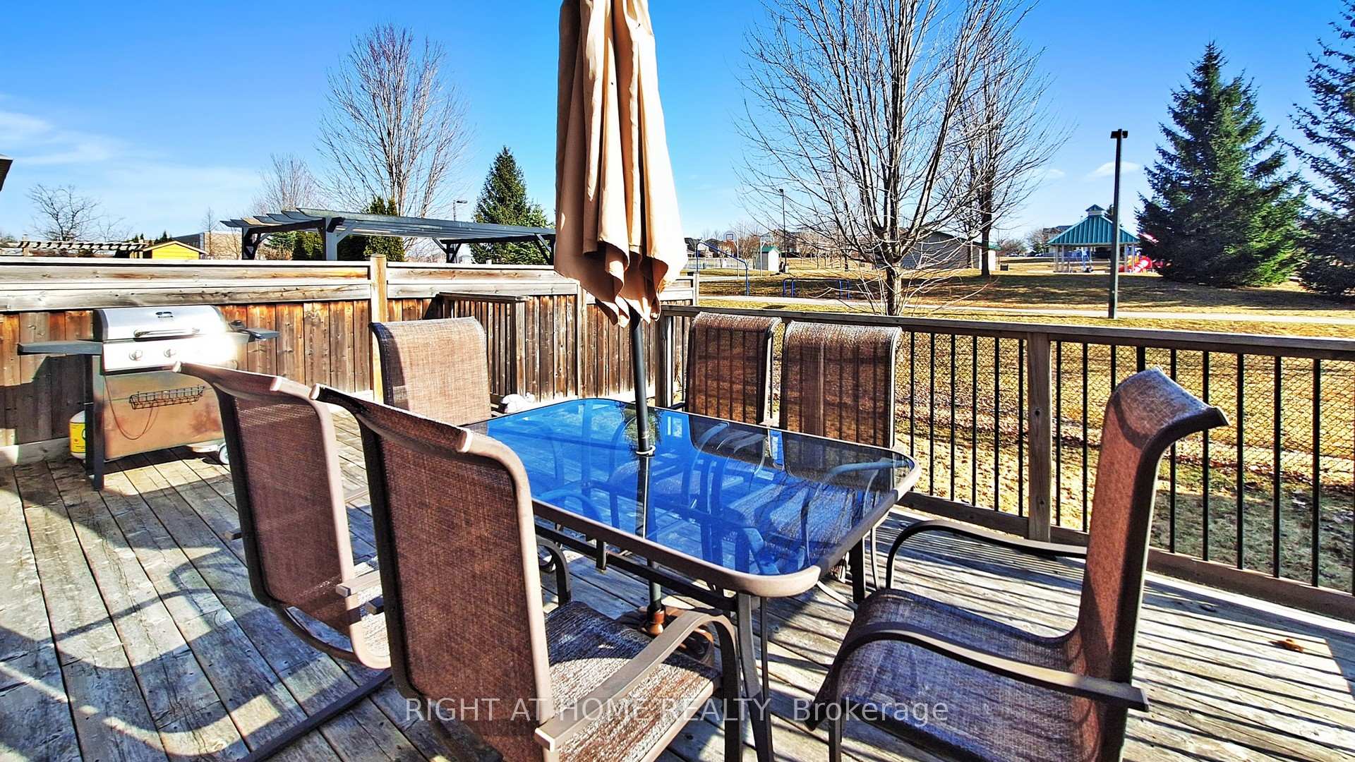 Photo 25 of 15 Wallwark Street, Aurora, Bayview Northeast — HOMEH