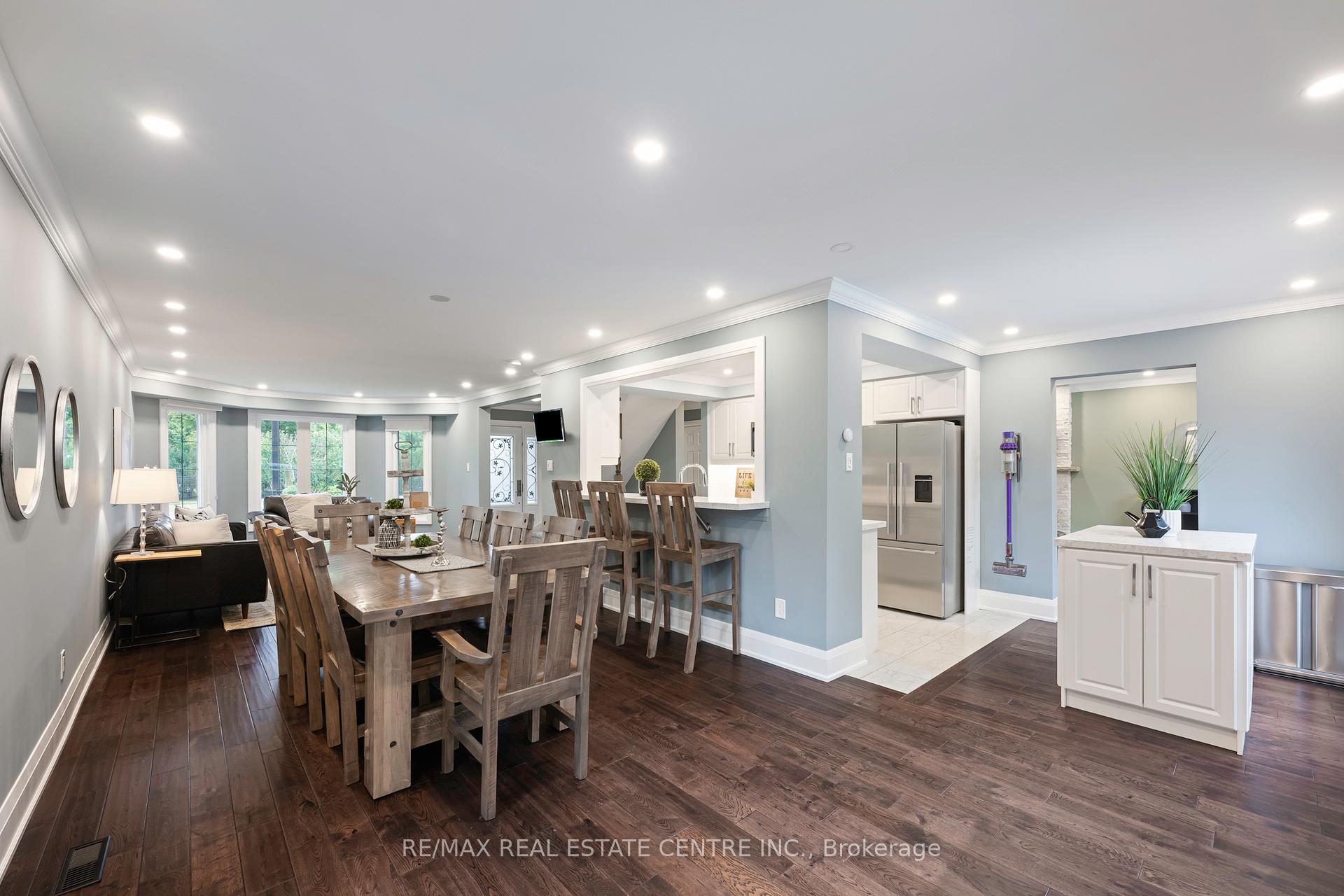 Photo 13 of 101 Kenpark Avenue, Brampton, Snelgrove — HOMEH