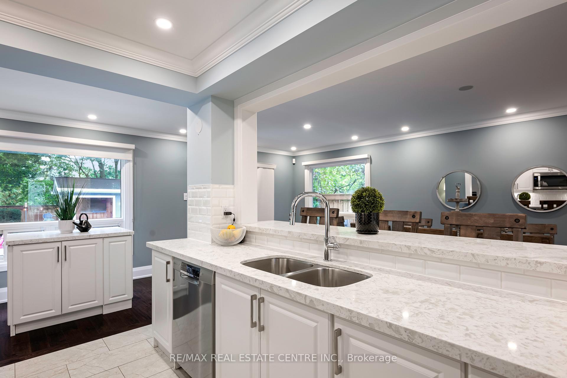 Photo 18 of 101 Kenpark Avenue, Brampton, Snelgrove — HOMEH