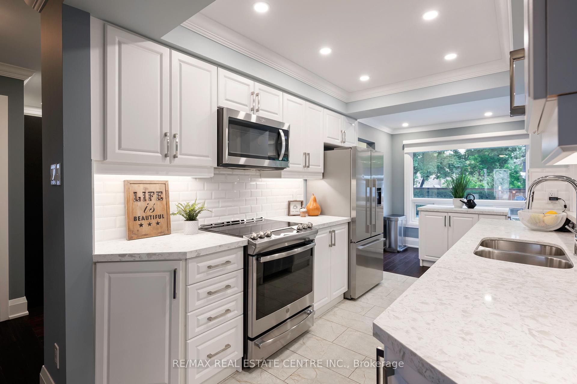 Photo 11 of 101 Kenpark Avenue, Brampton, Snelgrove — HOMEH