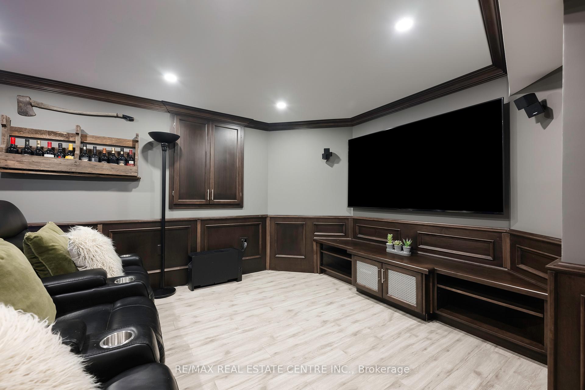 Photo 24 of 101 Kenpark Avenue, Brampton, Snelgrove — HOMEH