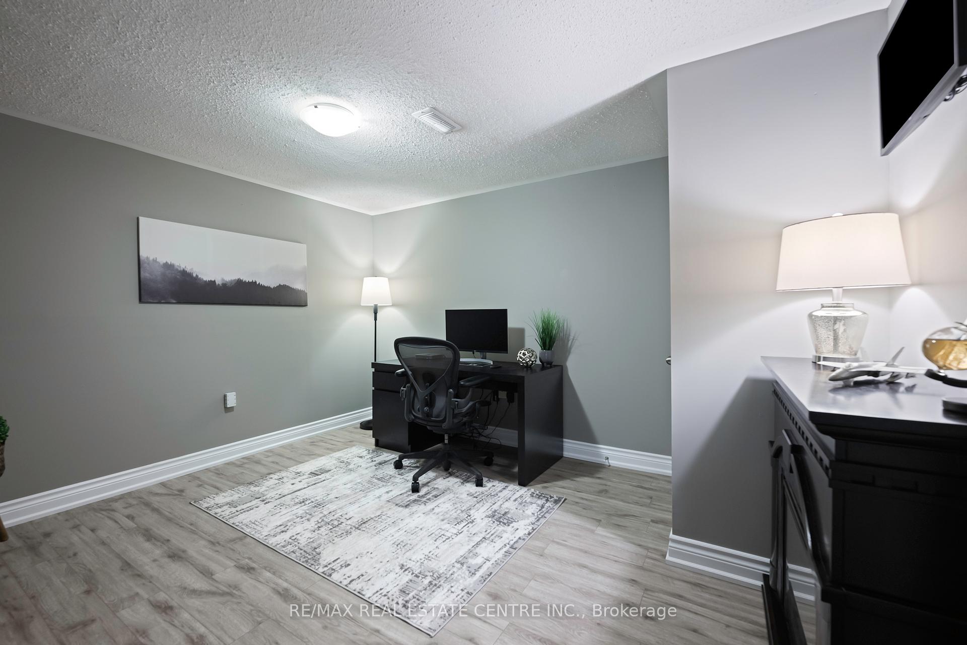 Photo 28 of 101 Kenpark Avenue, Brampton, Snelgrove — HOMEH