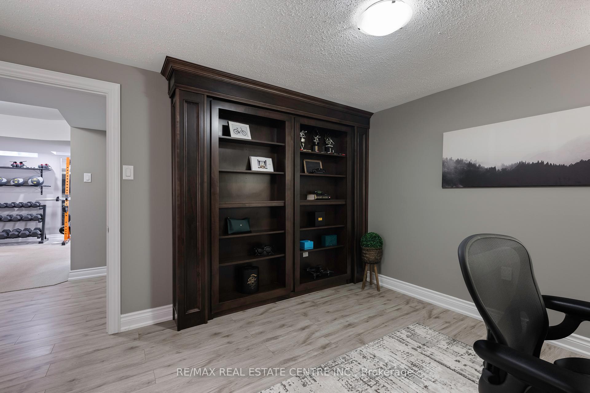 Photo 31 of 101 Kenpark Avenue, Brampton, Snelgrove — HOMEH