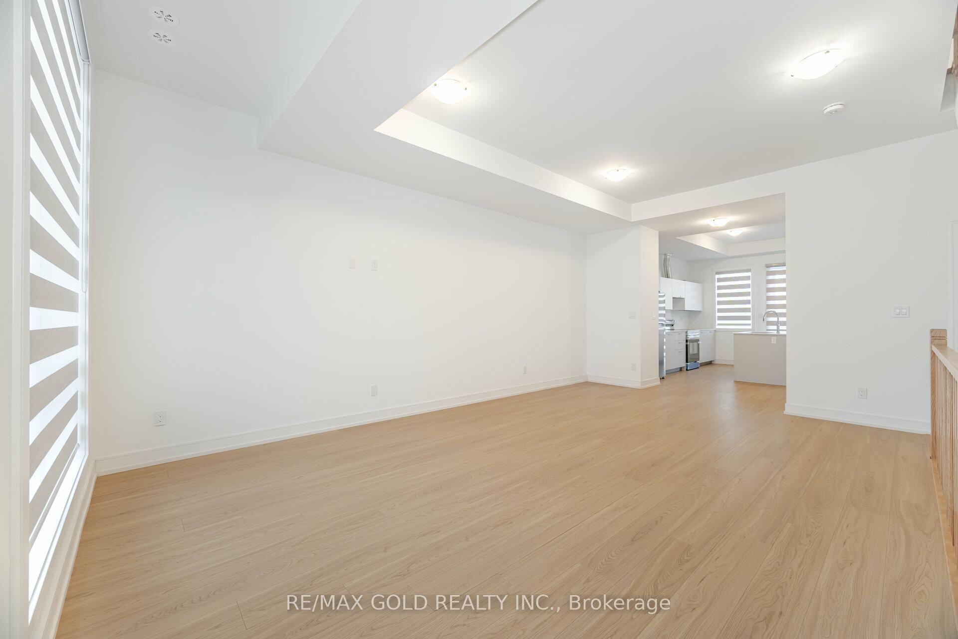 Photo 9 of Unit 33, 49 Desiree Place, Caledon, Bolton East — HOMEH