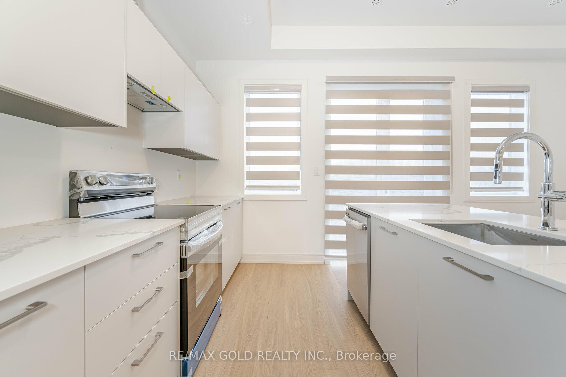 Photo 7 of Unit 33, 49 Desiree Place, Caledon, Bolton East — HOMEH