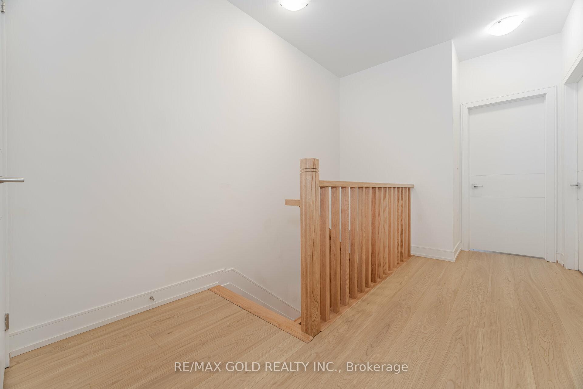 Photo 8 of Unit 33, 49 Desiree Place, Caledon, Bolton East — HOMEH