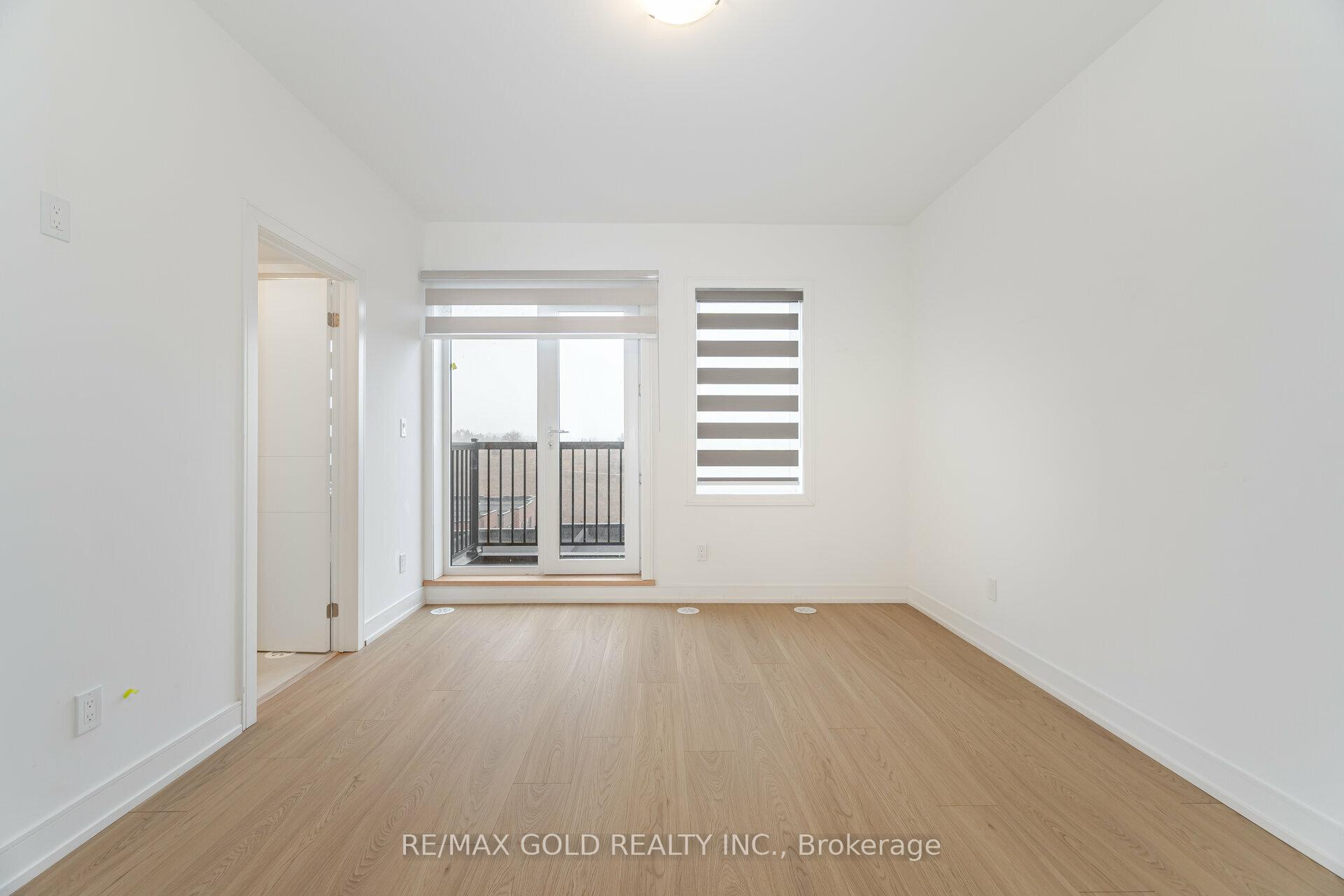 Photo 6 of Unit 33, 49 Desiree Place, Caledon, Bolton East — HOMEH