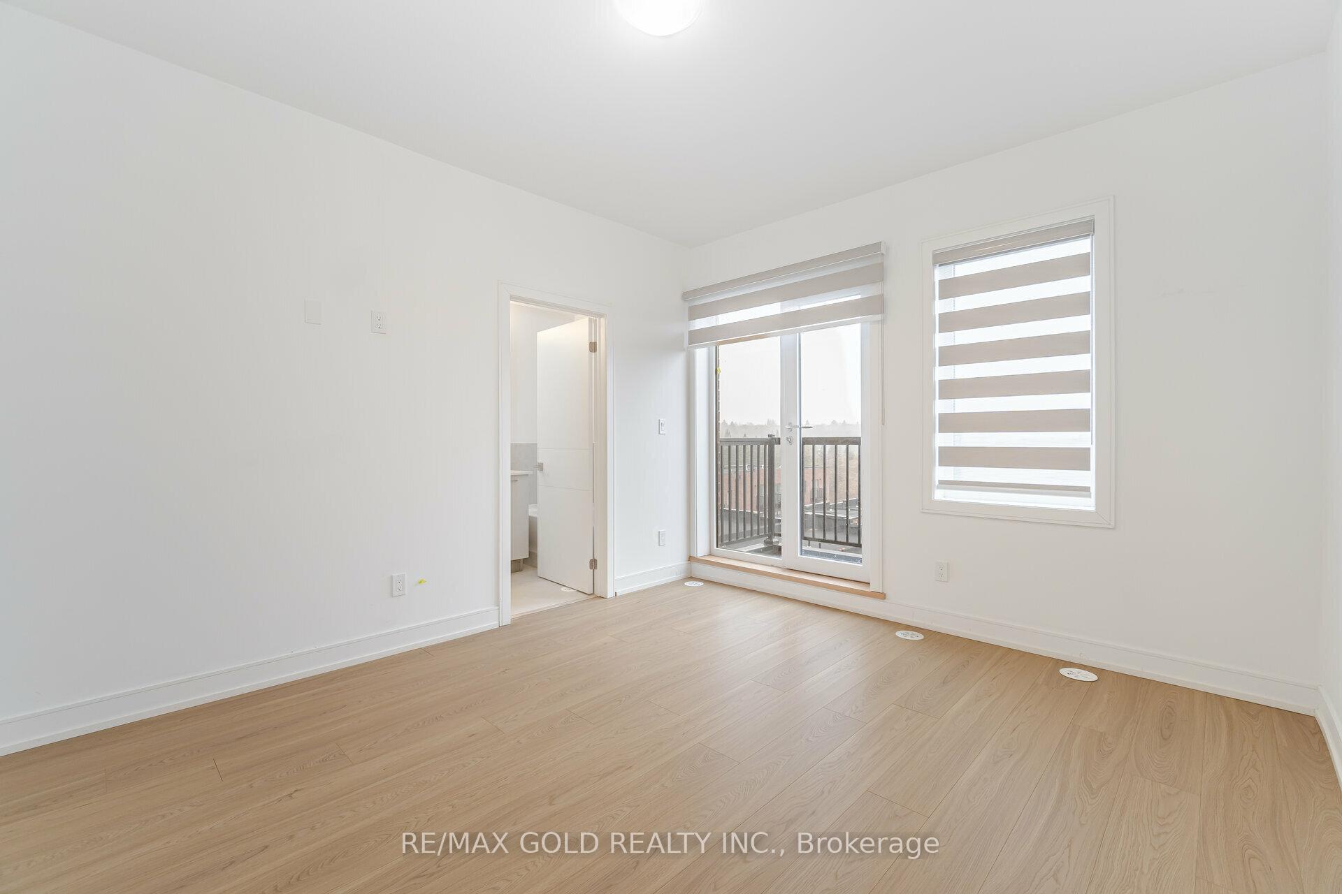 Photo 10 of Unit 33, 49 Desiree Place, Caledon, Bolton East — HOMEH