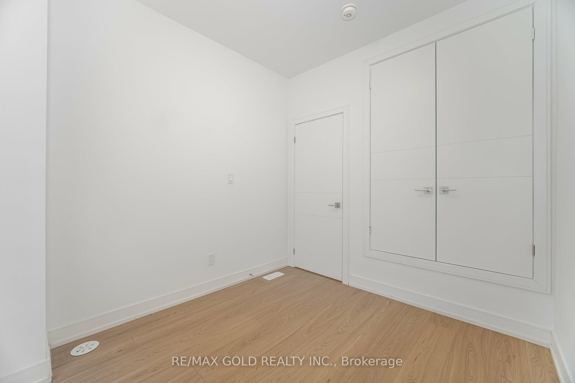 Photo 13 of Unit 33, 49 Desiree Place, Caledon, Bolton East — HOMEH