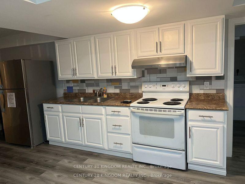 Photo 12 of Unit Bsmt, 458 Summerpark Crescent, Pickering, Amberlea — HOMEH