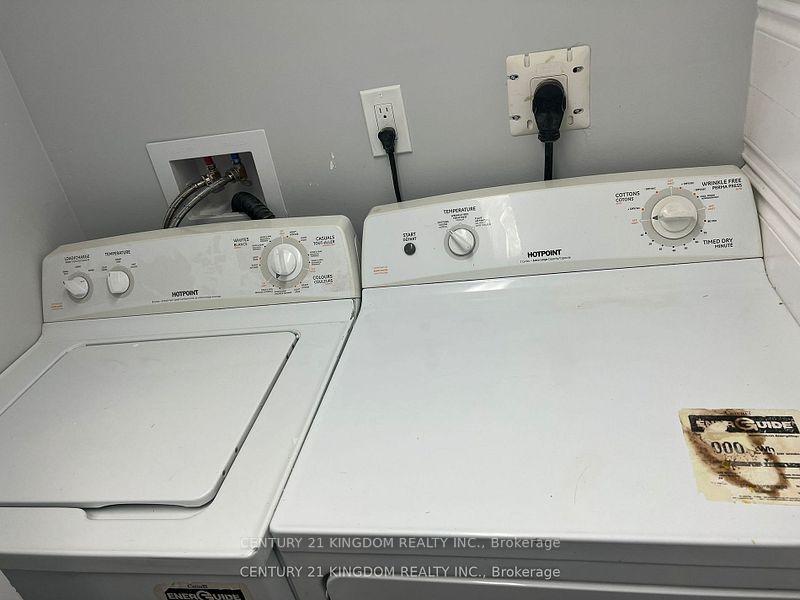 Photo 11 of Unit Bsmt, 458 Summerpark Crescent, Pickering, Amberlea — HOMEH