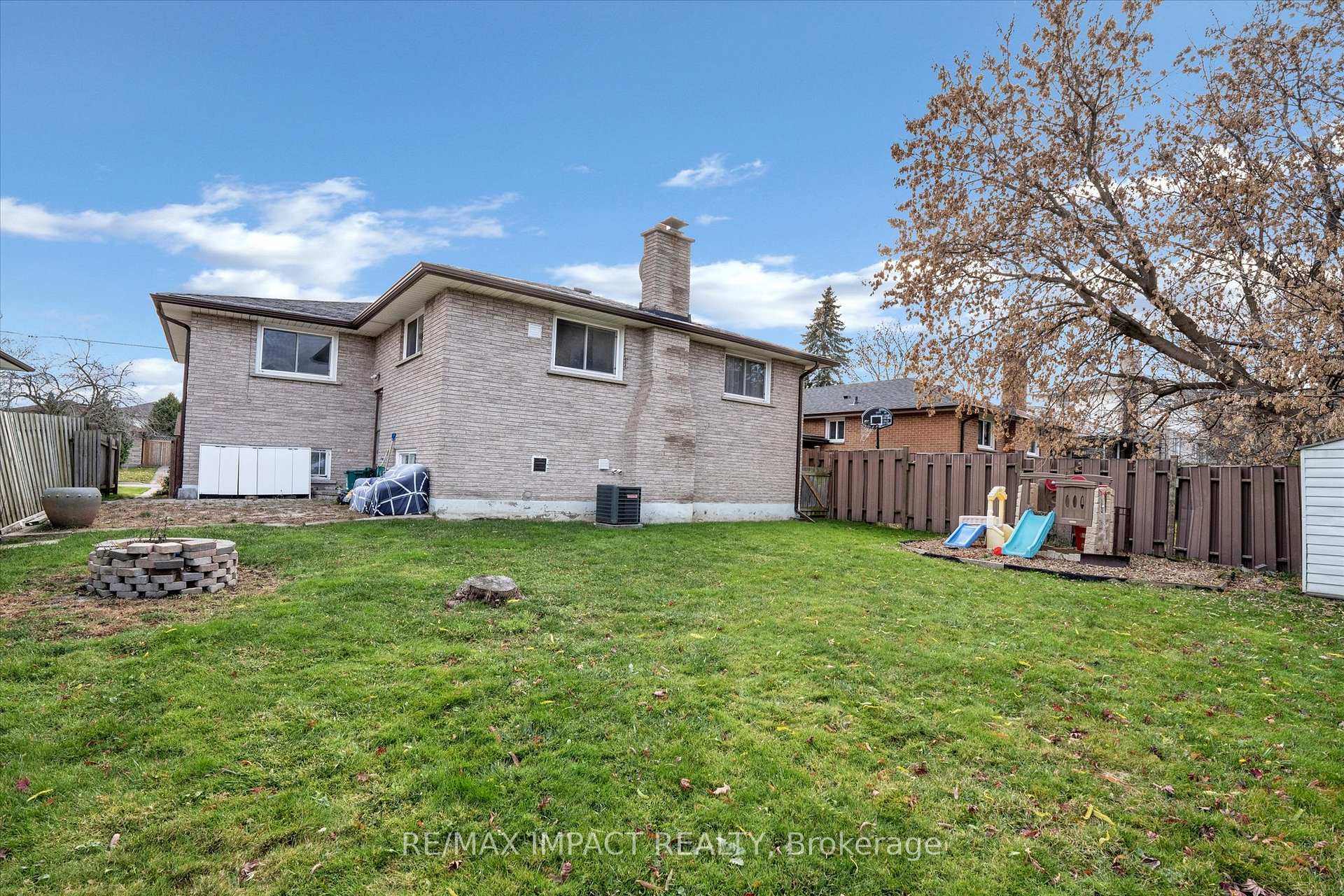 Photo 14 of 348 Ridgeway Avenue, Oshawa, McLaughlin — HOMEH