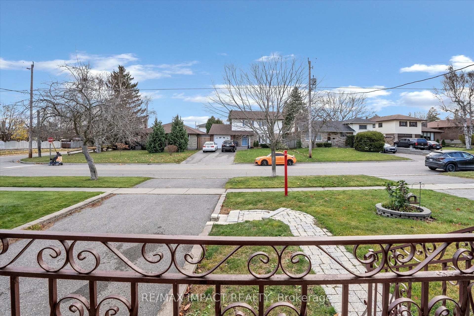 Photo 13 of 348 Ridgeway Avenue, Oshawa, McLaughlin — HOMEH