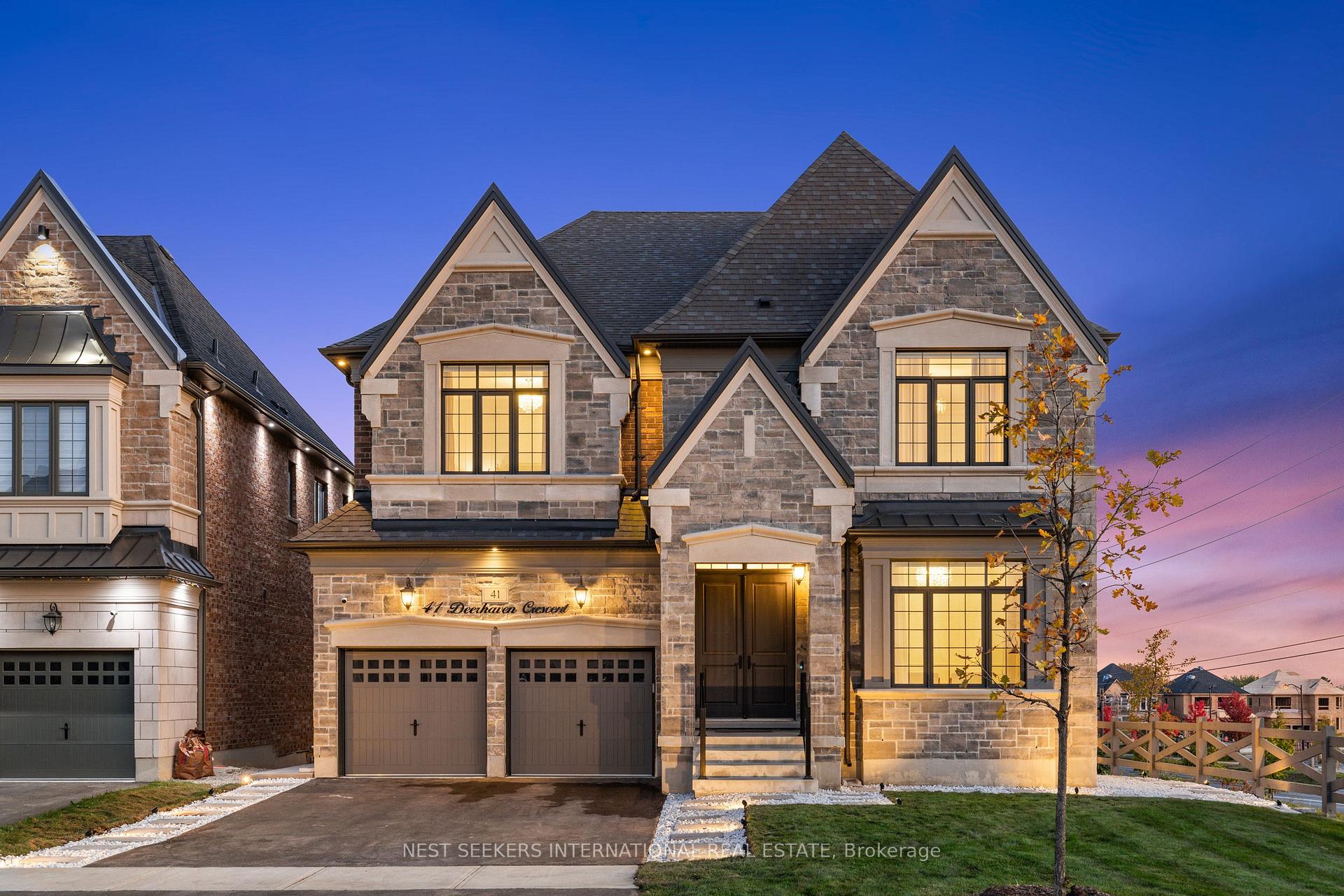 Front of 41 Deerhaven Crescent