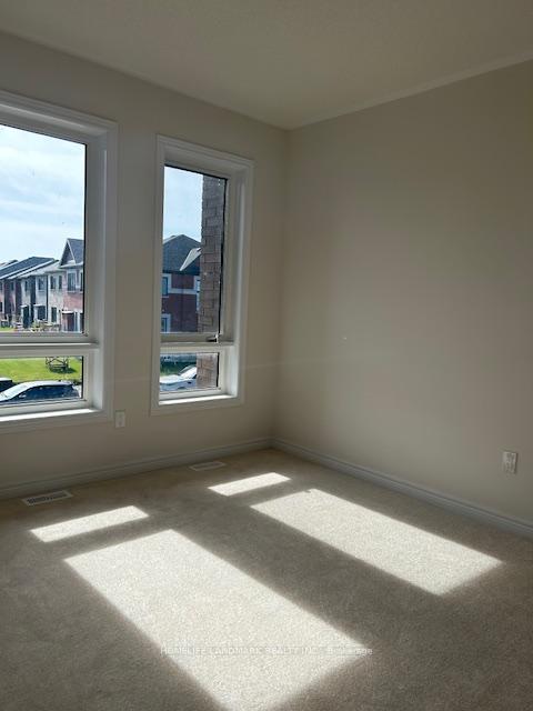 Photo 2 of 130 Mumbai Drive, Markham, Middlefield — HOMEH