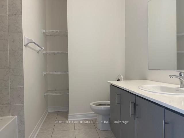Photo 4 of 130 Mumbai Drive, Markham, Middlefield — HOMEH