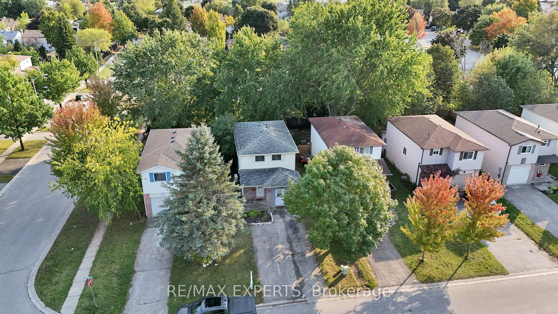 Photo 17 of 79 Corbett Drive, Barrie, Grove East — HOMEH