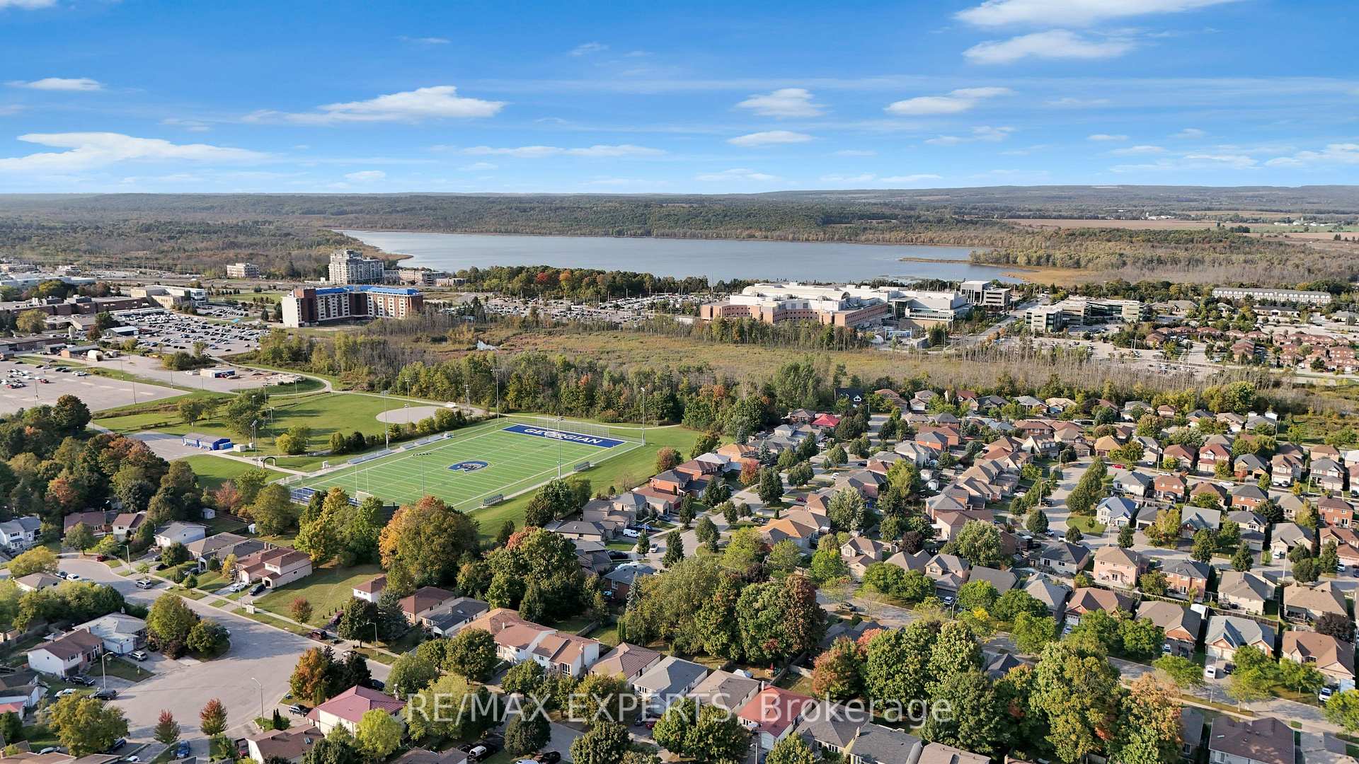 Photo 14 of 79 Corbett Drive, Barrie, Grove East — HOMEH
