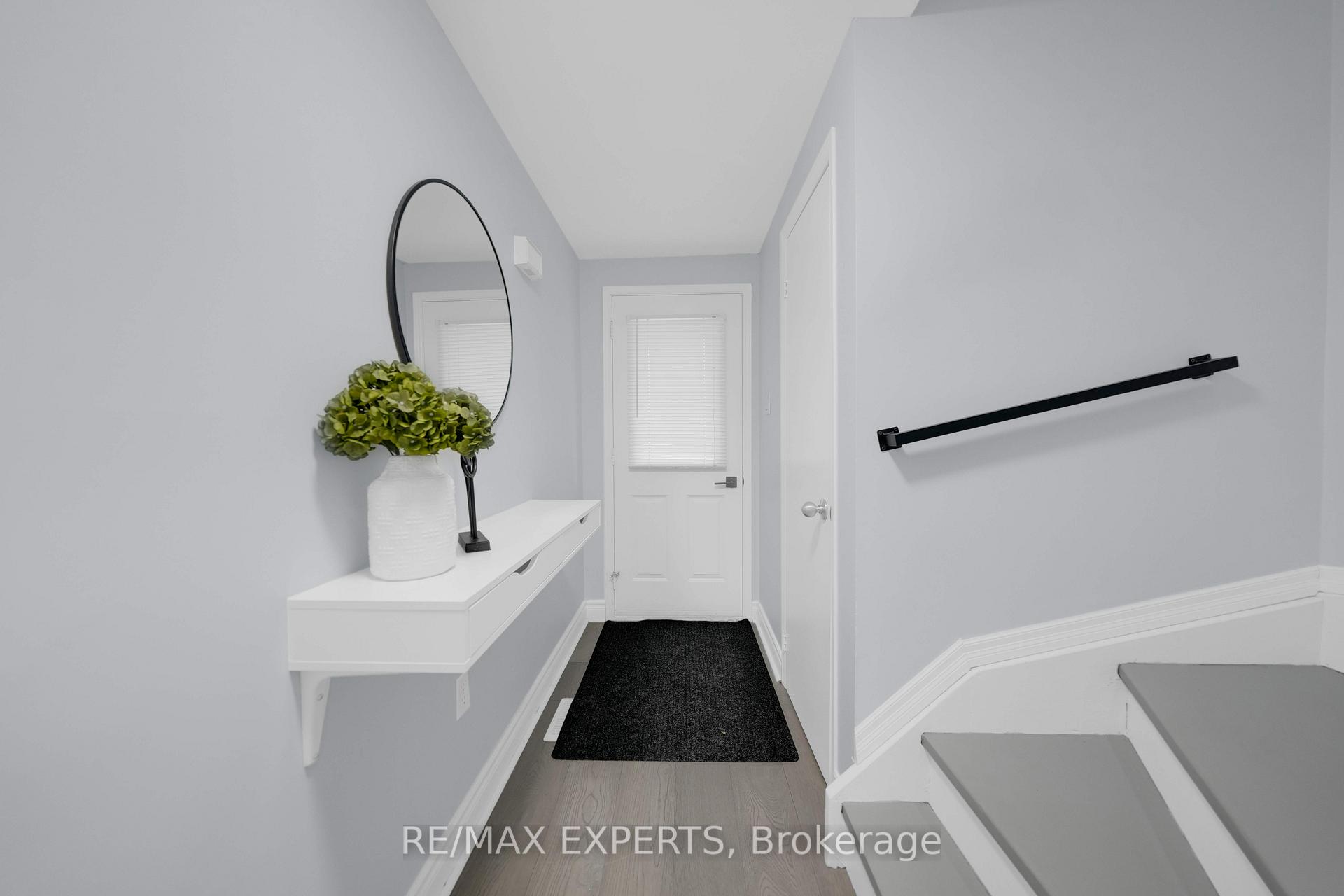 Photo 10 of 79 Corbett Drive, Barrie, Grove East — HOMEH