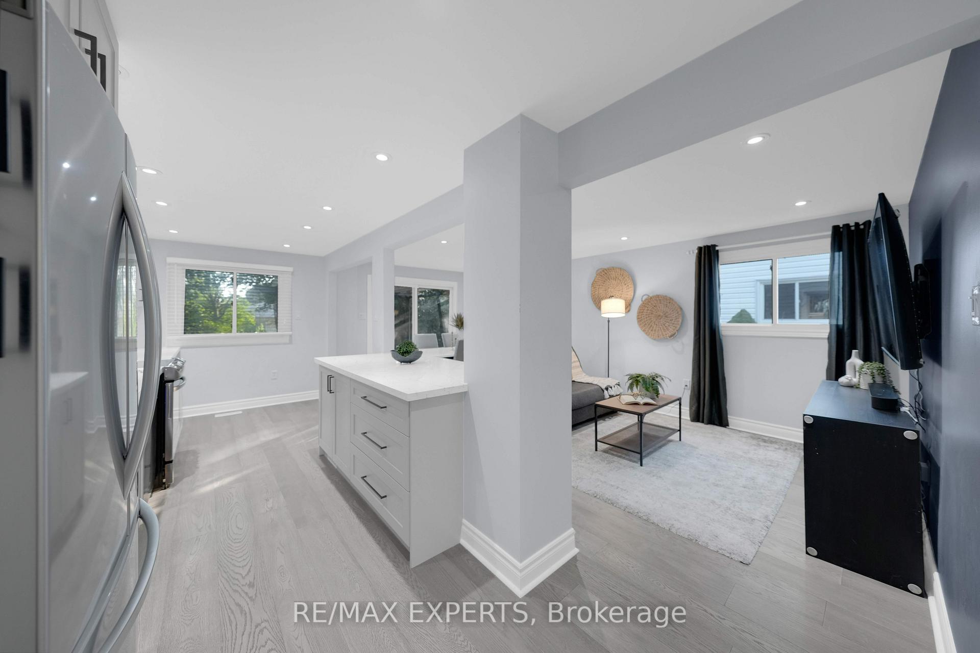 Photo 16 of 79 Corbett Drive, Barrie, Grove East — HOMEH