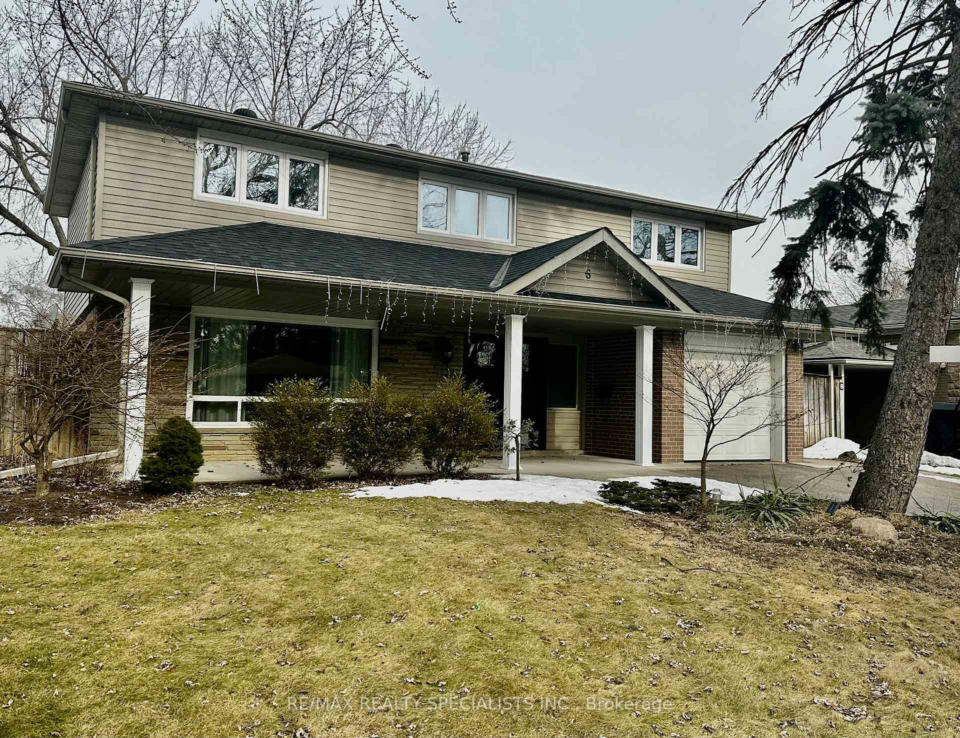 Front of 6 Norval Crescent