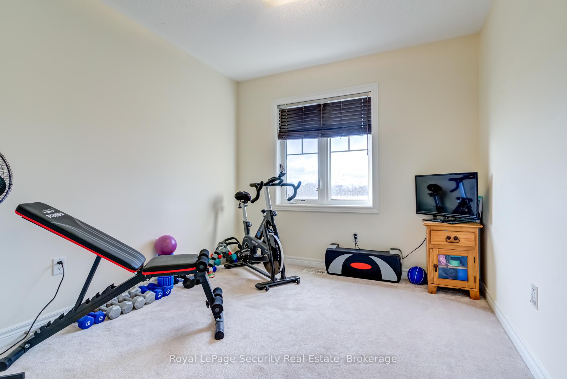 Photo 15 of 37 Snelgrove Crescent, Barrie, West Bayfield — HOMEH