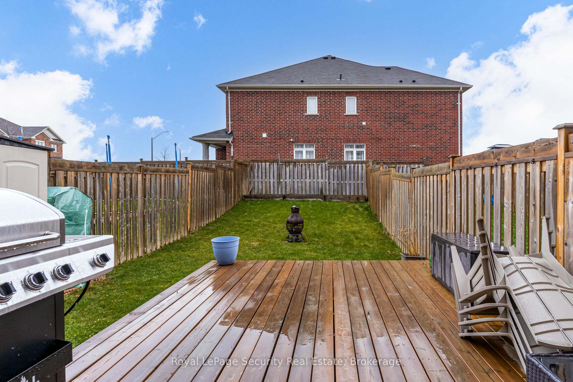 Photo 18 of 37 Snelgrove Crescent, Barrie, West Bayfield — HOMEH
