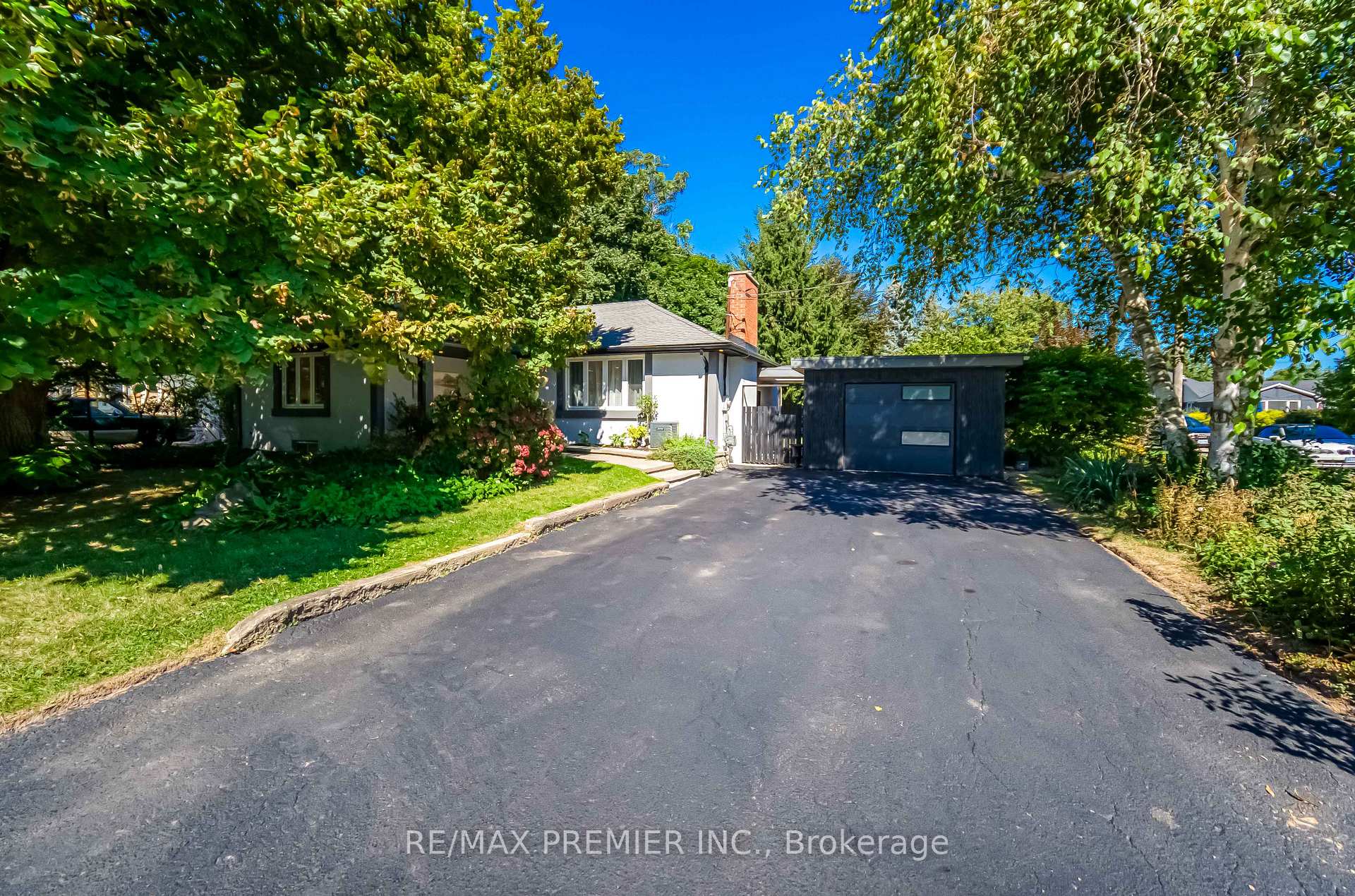 Front of 85 Enmore Avenue