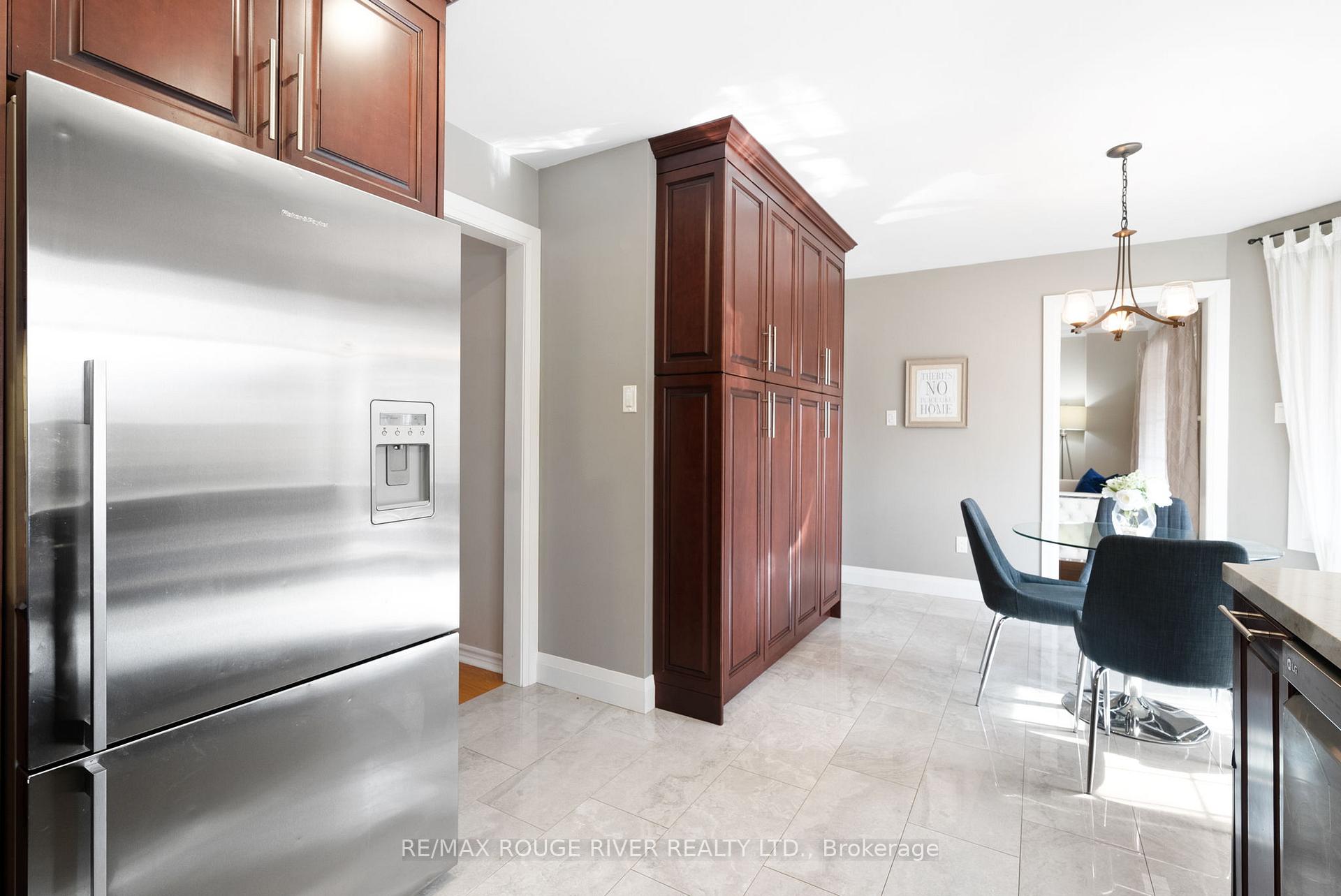 Photo 8 of 759 Aspen Road, Pickering, Amberlea — HOMEH