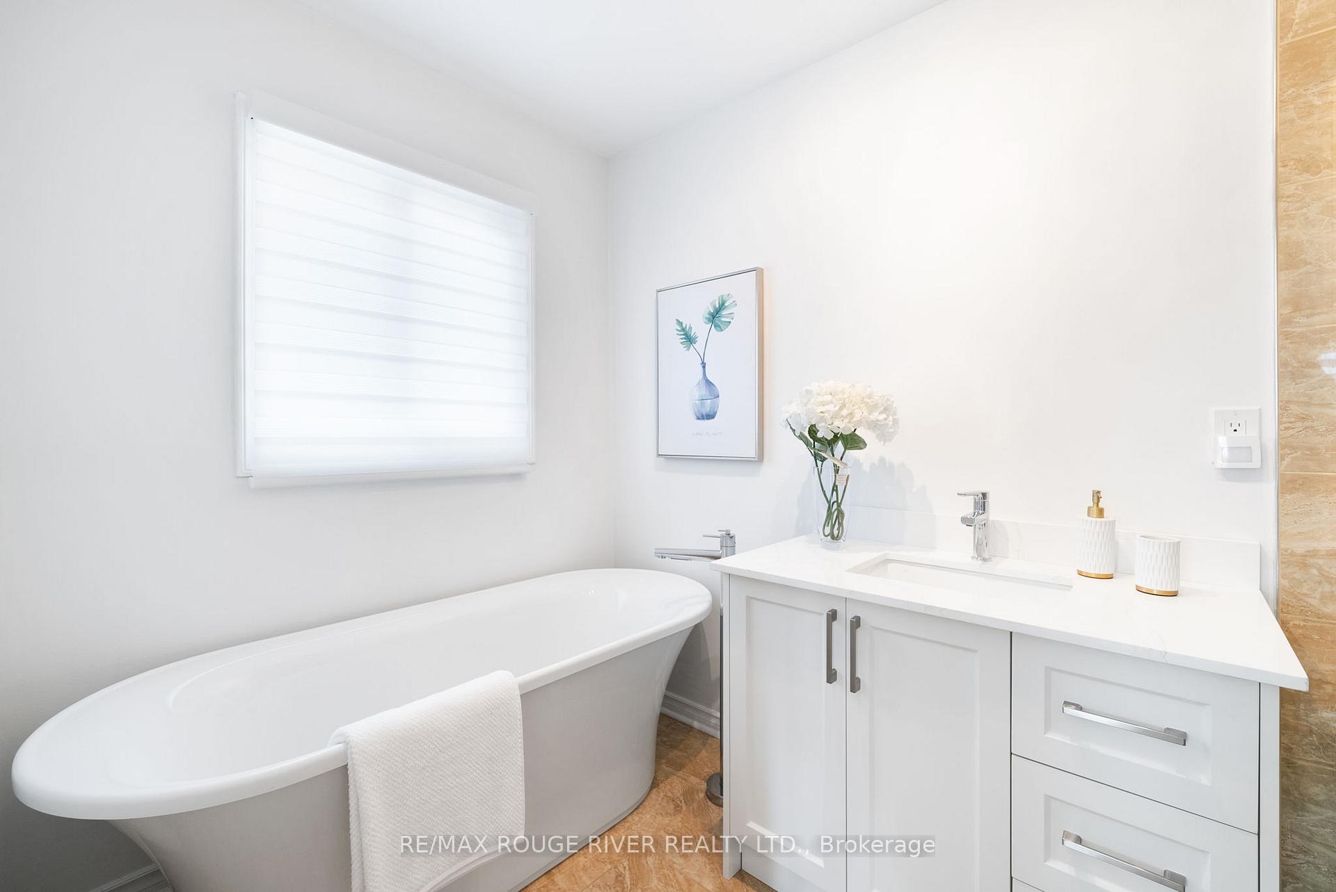 Photo 6 of 759 Aspen Road, Pickering, Amberlea — HOMEH