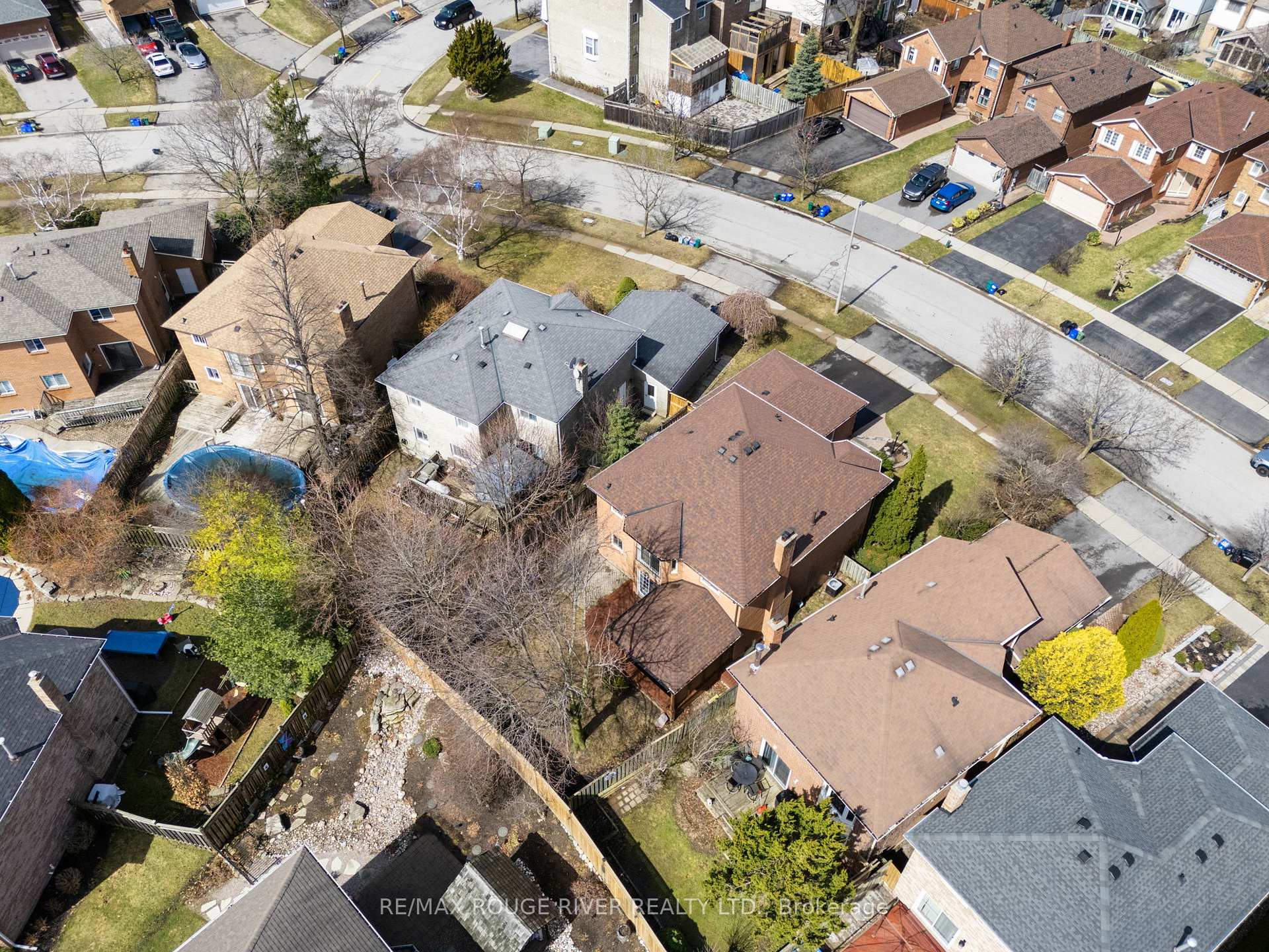 Photo 23 of 759 Aspen Road, Pickering, Amberlea — HOMEH