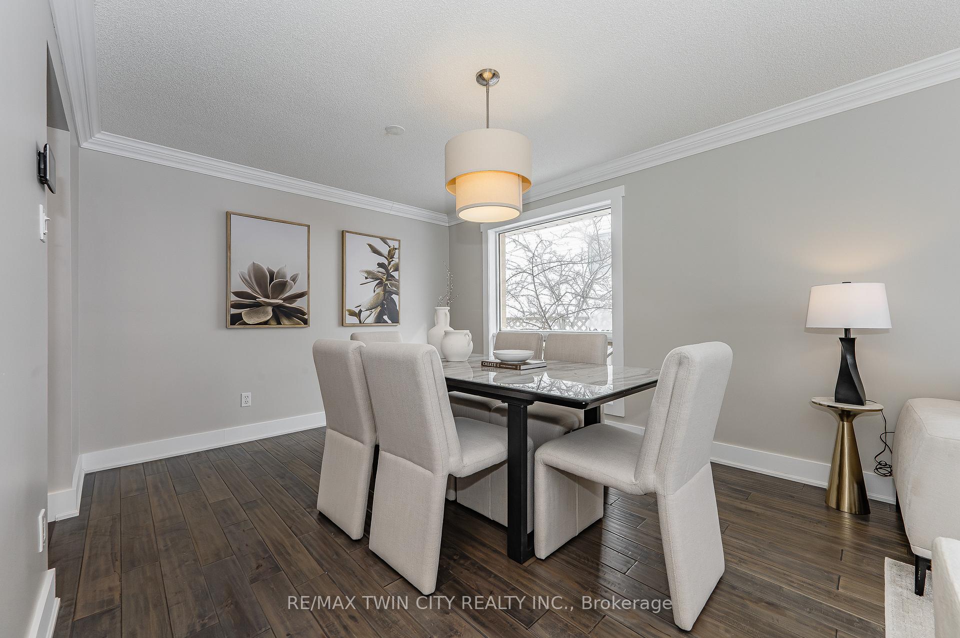 Photo 5 of 428 Timbercroft Crescent, Waterloo, Laurelwood — HOMEH