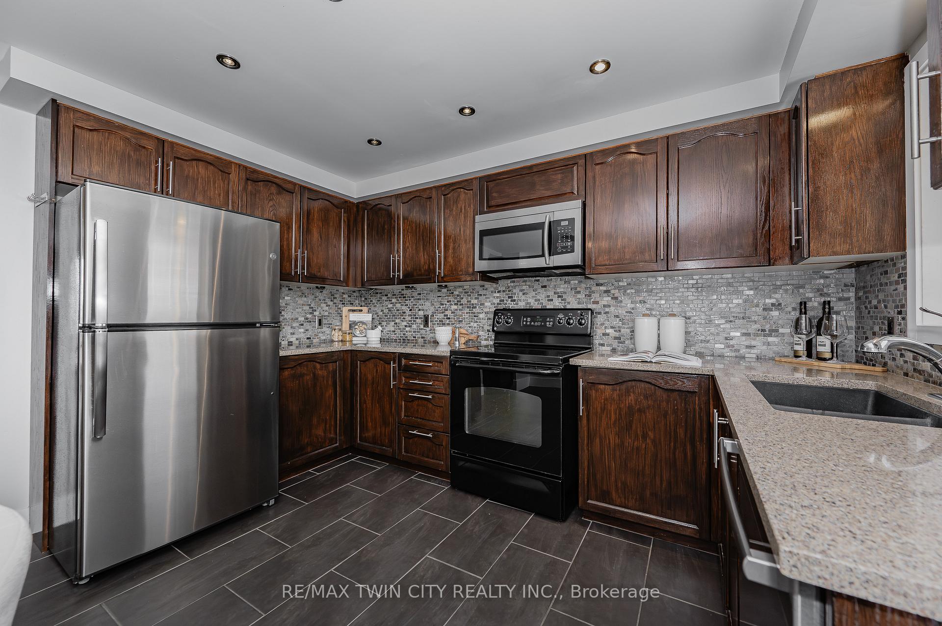 Photo 16 of 428 Timbercroft Crescent, Waterloo, Laurelwood — HOMEH