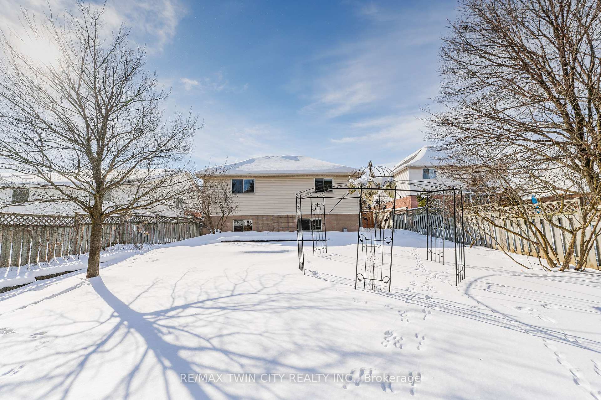 Photo 28 of 428 Timbercroft Crescent, Waterloo, Laurelwood — HOMEH