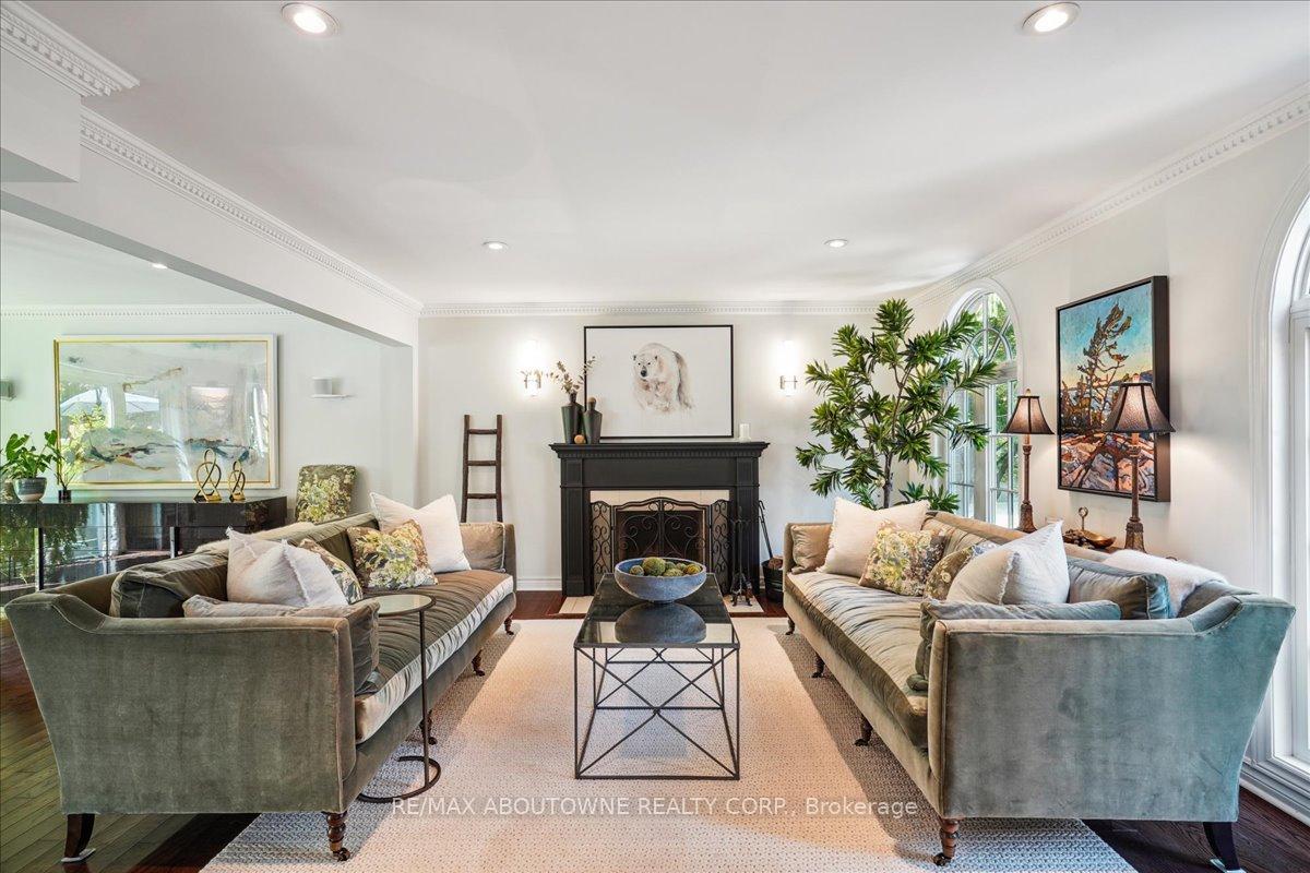 Photo 11 of 434 Golf Links Road, Hamilton, Ancaster — HOMEH