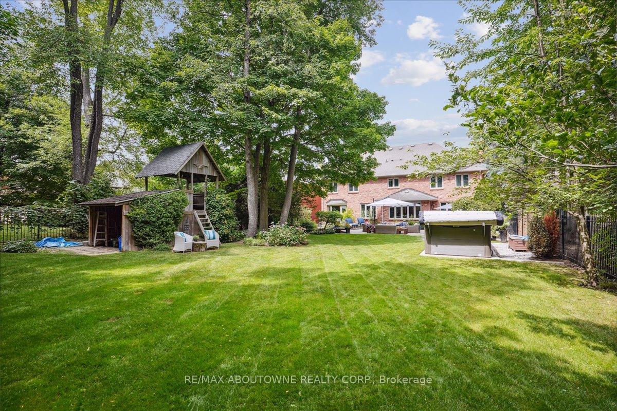 Photo 37 of 434 Golf Links Road, Hamilton, Ancaster — HOMEH