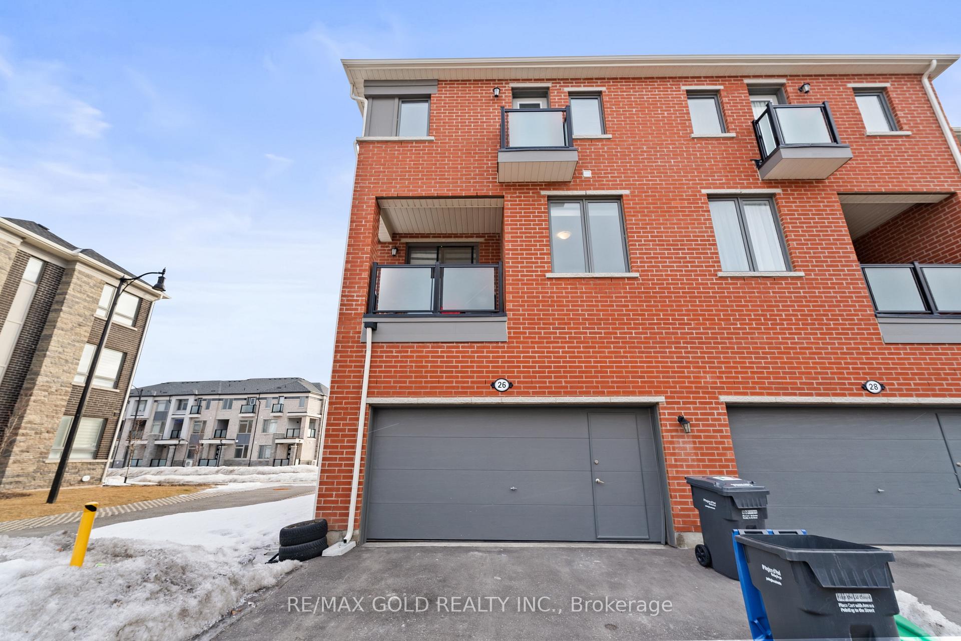 Photo 4 of 26 Summer Wind Lane, Brampton, Northwest Brampton — HOMEH