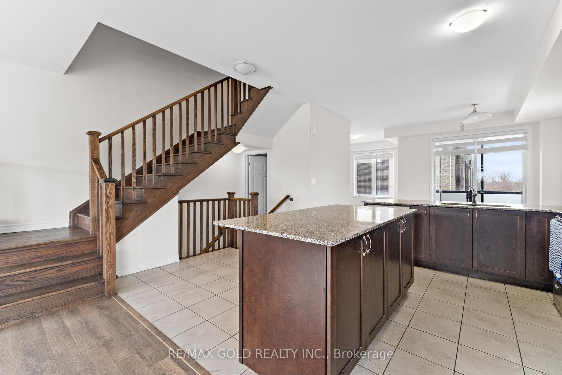 Photo 27 of 26 Summer Wind Lane, Brampton, Northwest Brampton — HOMEH