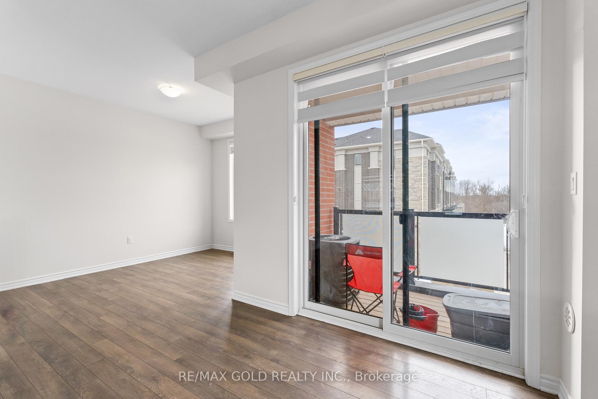 Photo 17 of 26 Summer Wind Lane, Brampton, Northwest Brampton — HOMEH