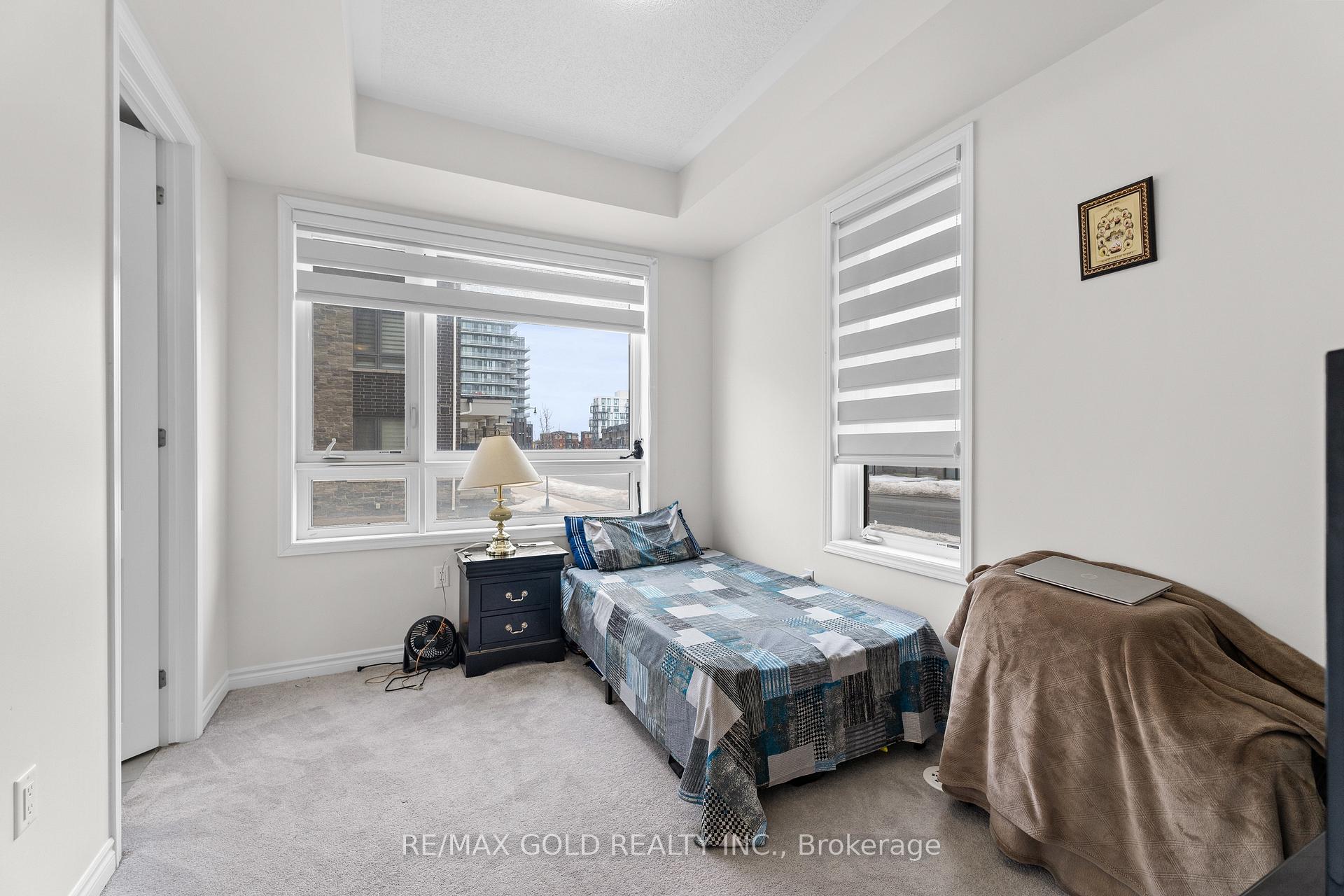 Photo 16 of 26 Summer Wind Lane, Brampton, Northwest Brampton — HOMEH