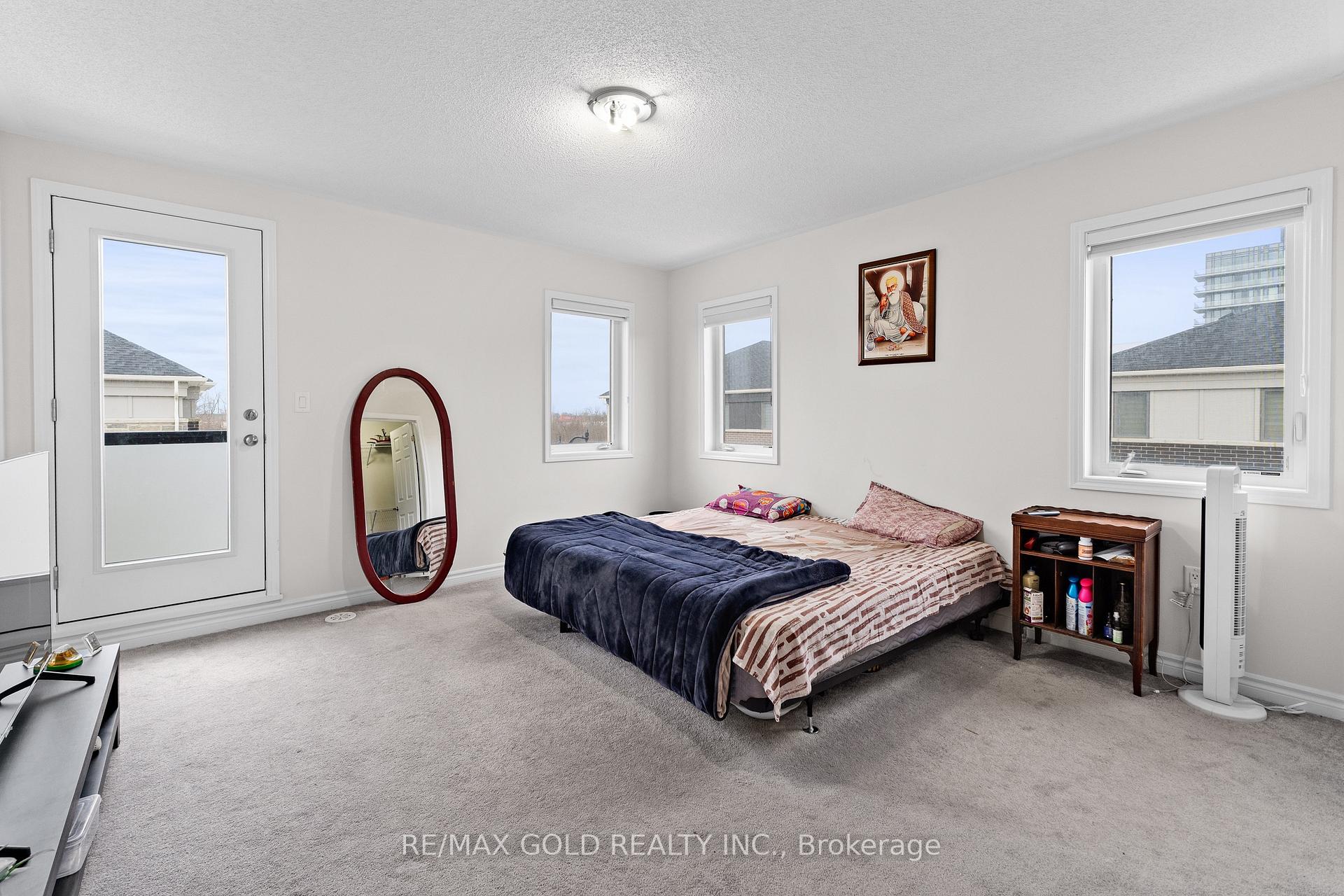 Photo 28 of 26 Summer Wind Lane, Brampton, Northwest Brampton — HOMEH