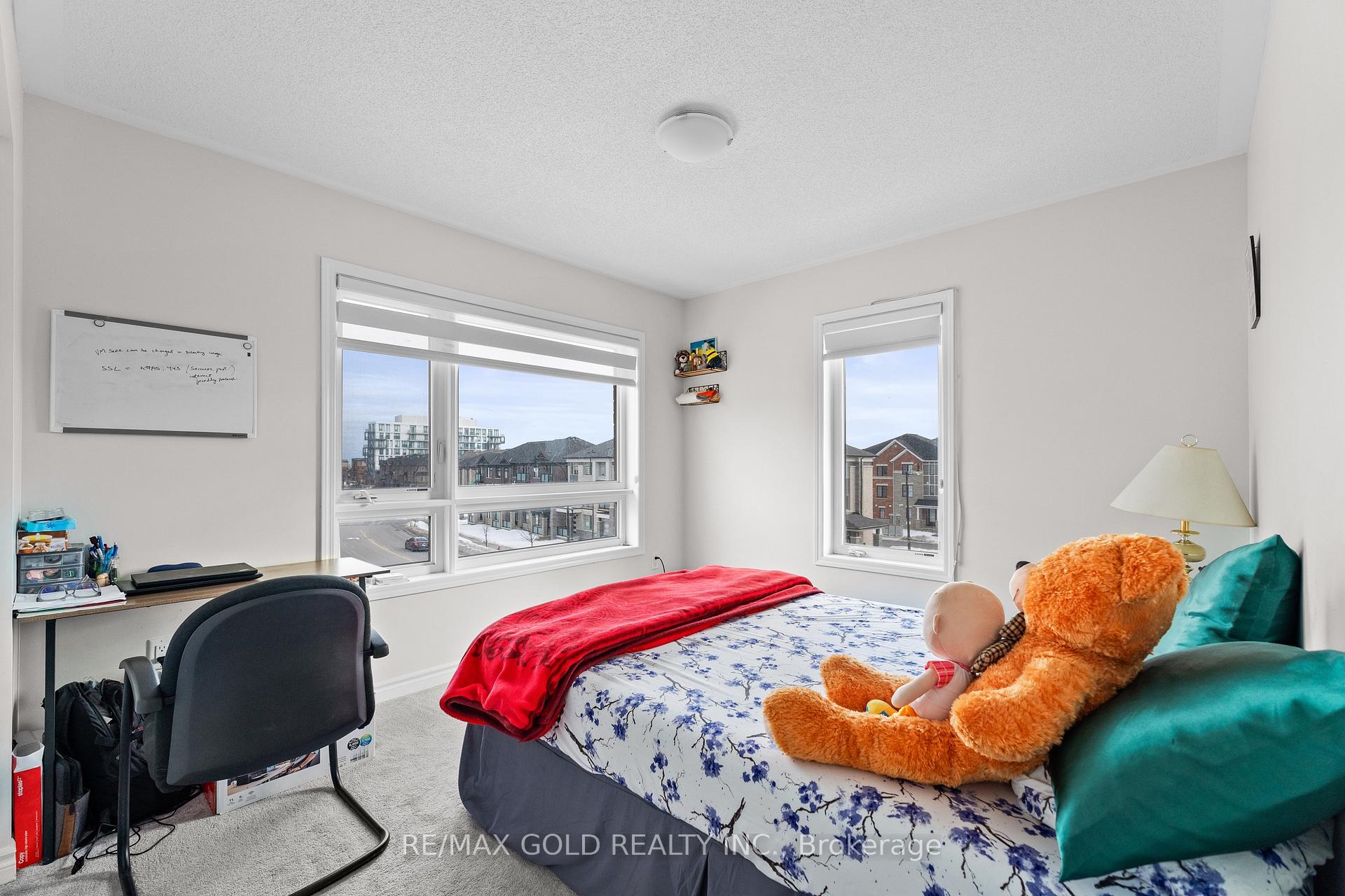 Photo 29 of 26 Summer Wind Lane, Brampton, Northwest Brampton — HOMEH