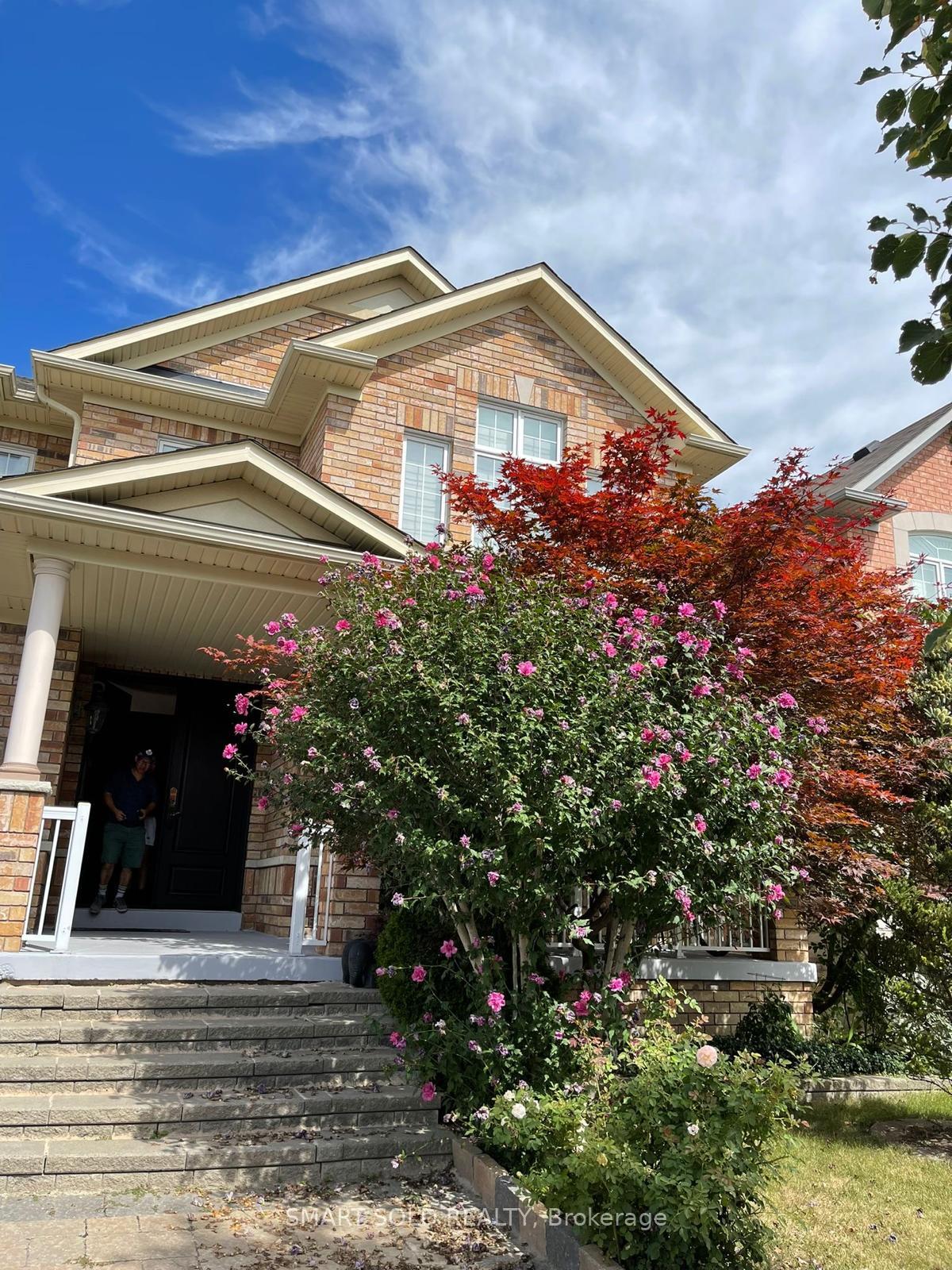 Photo 1 of 8 Berger (Main) Avenue, Markham, Box Grove — HOMEH