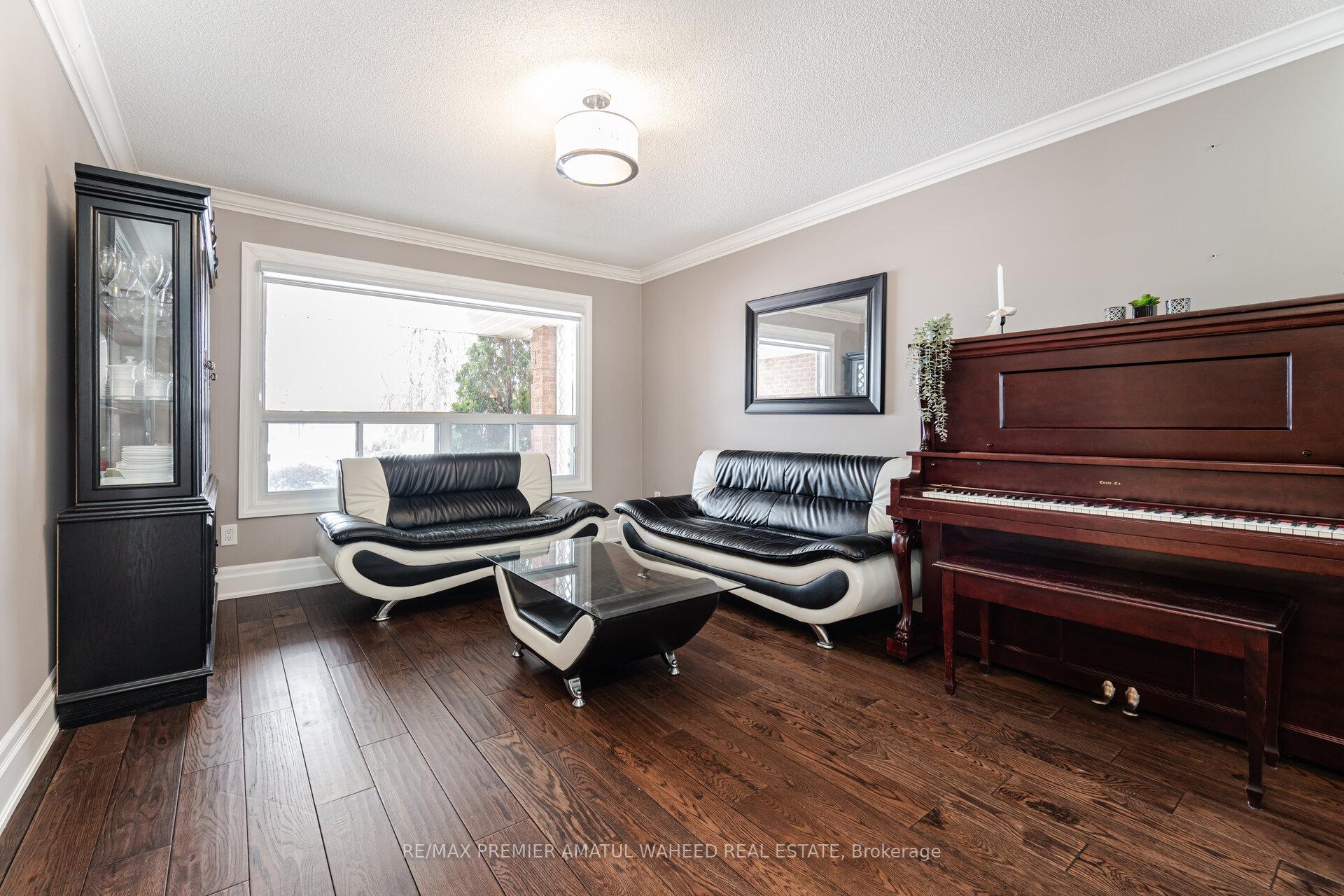 Photo 49 of 166 Killian Road, Vaughan, Maple — HOMEH