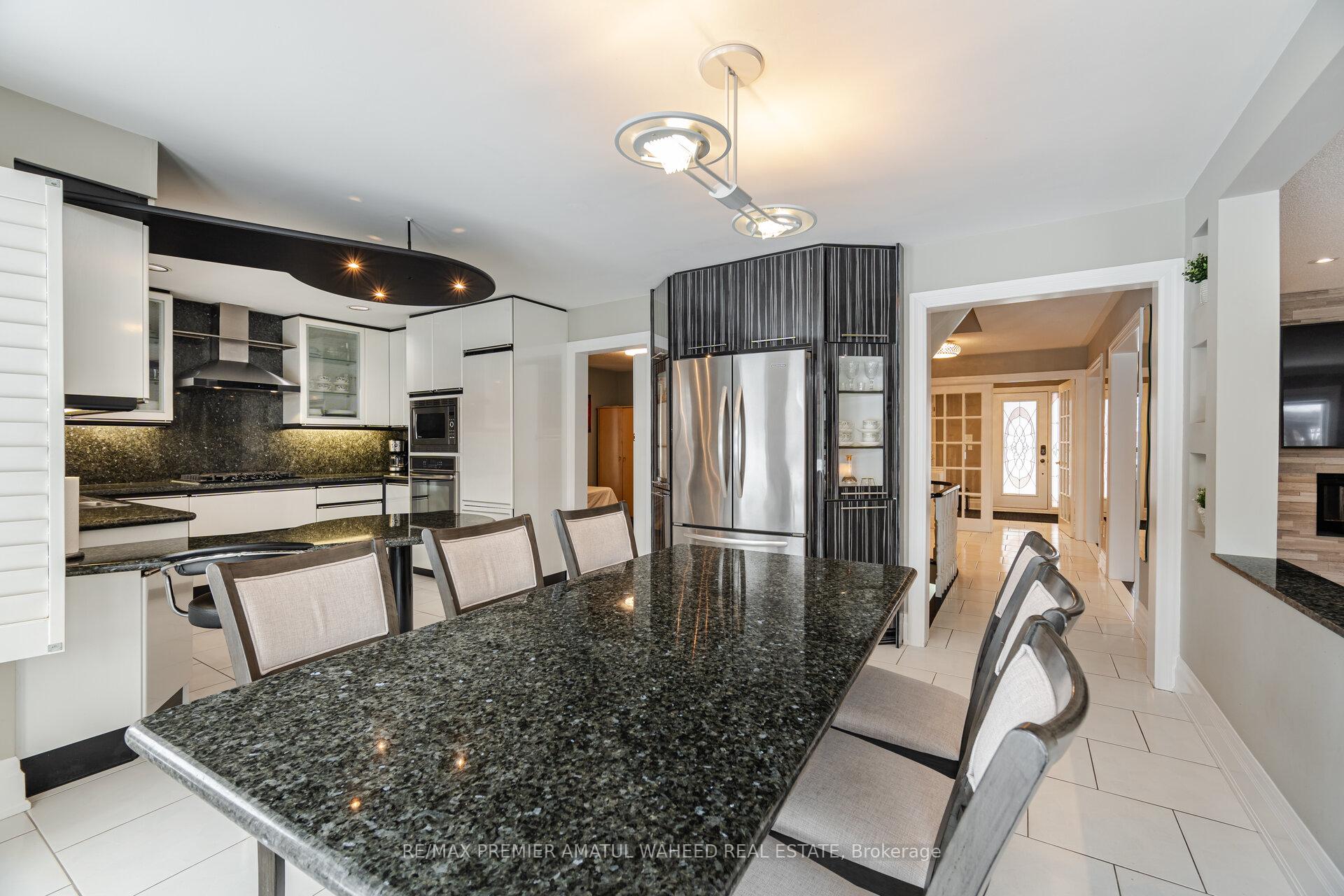 Photo 18 of 166 Killian Road, Vaughan, Maple — HOMEH