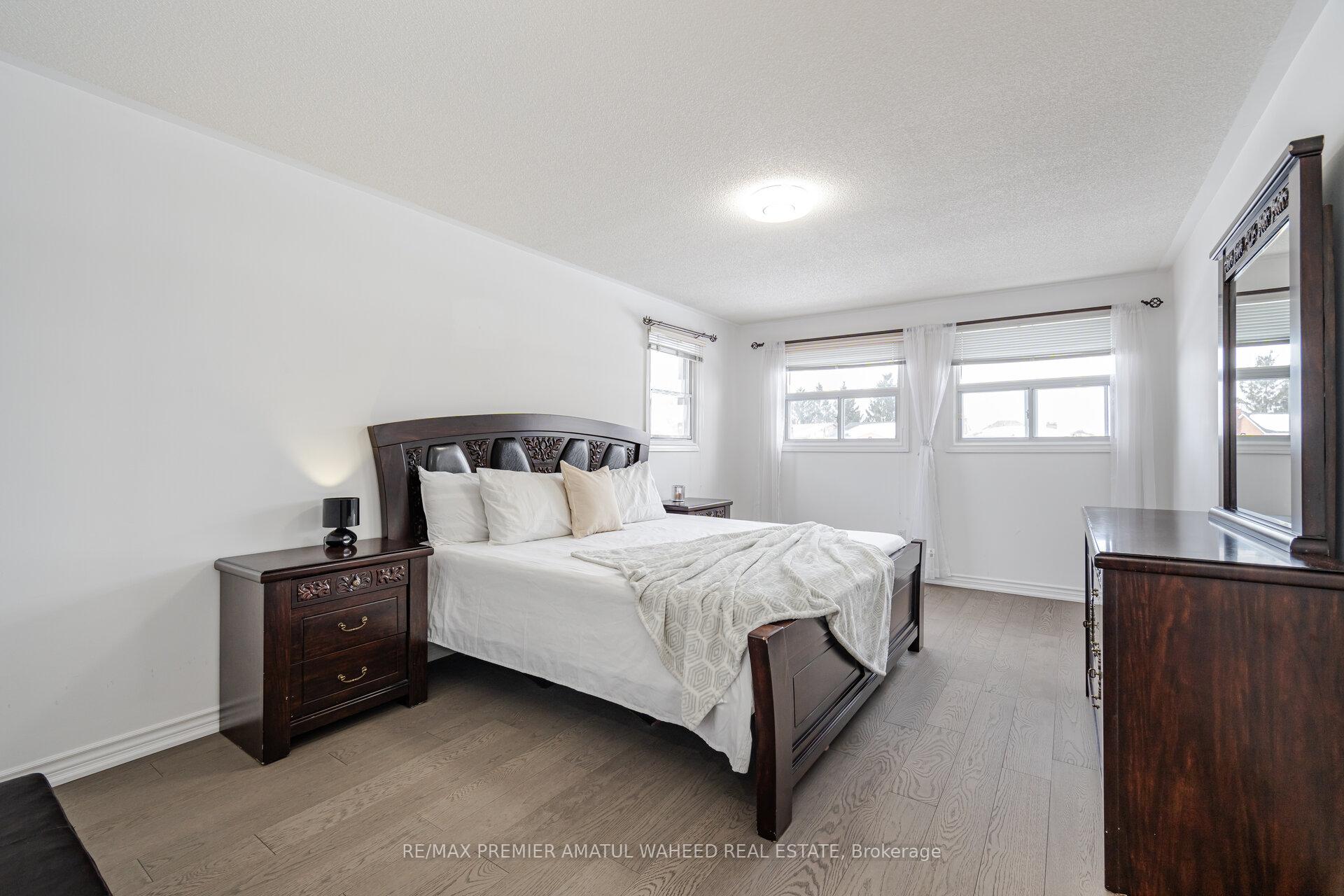 Photo 15 of 166 Killian Road, Vaughan, Maple — HOMEH