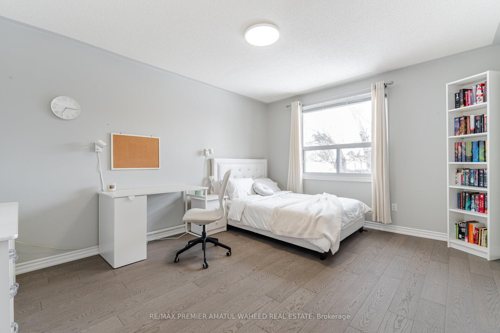 Photo 33 of 166 Killian Road, Vaughan, Maple — HOMEH