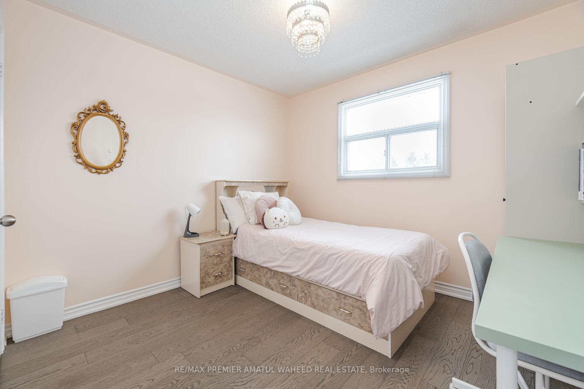 Photo 41 of 166 Killian Road, Vaughan, Maple — HOMEH